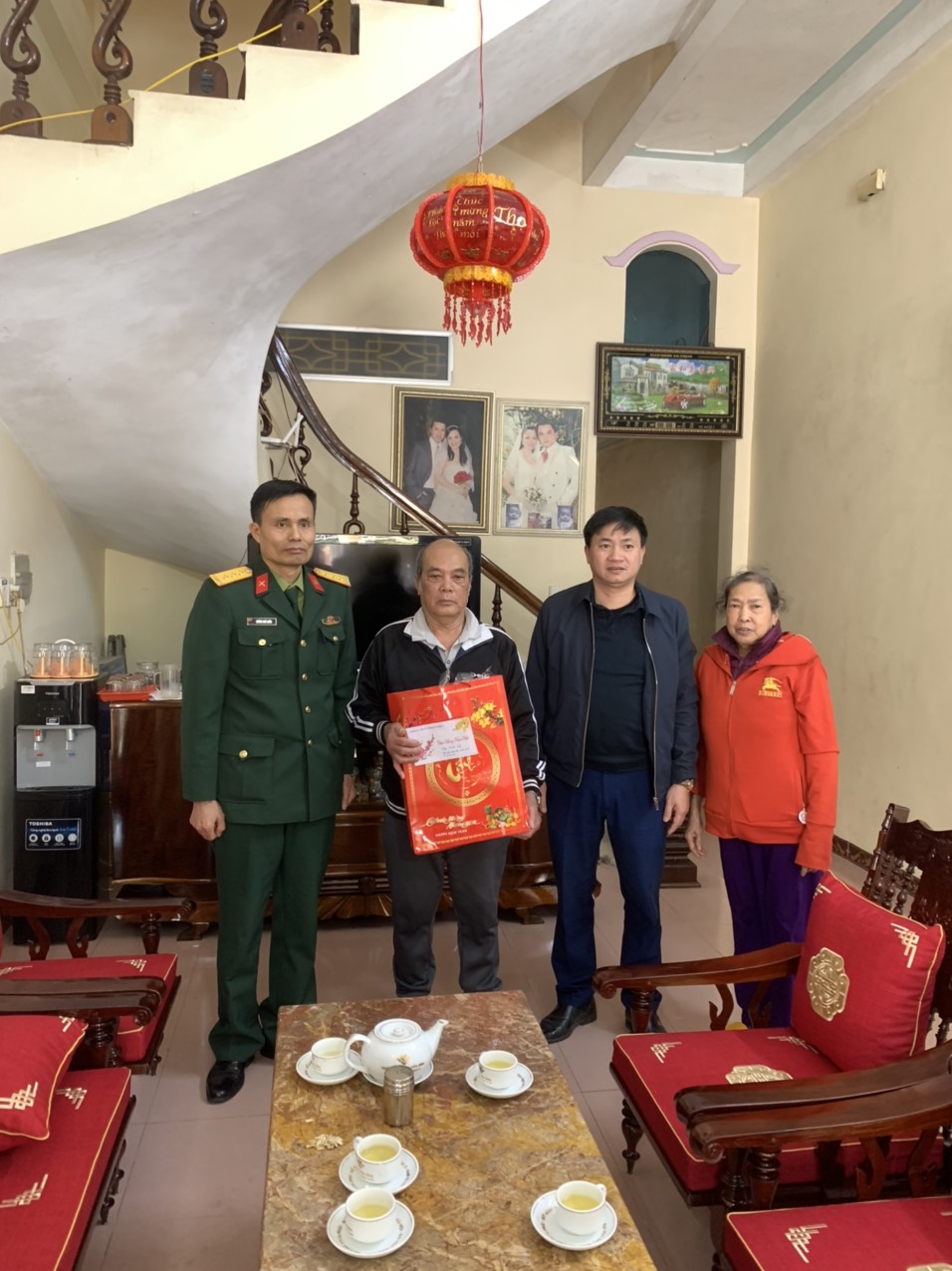 Ban chỉ huy Quân sự thành phố Hà Giang thăm tặng quà Tết