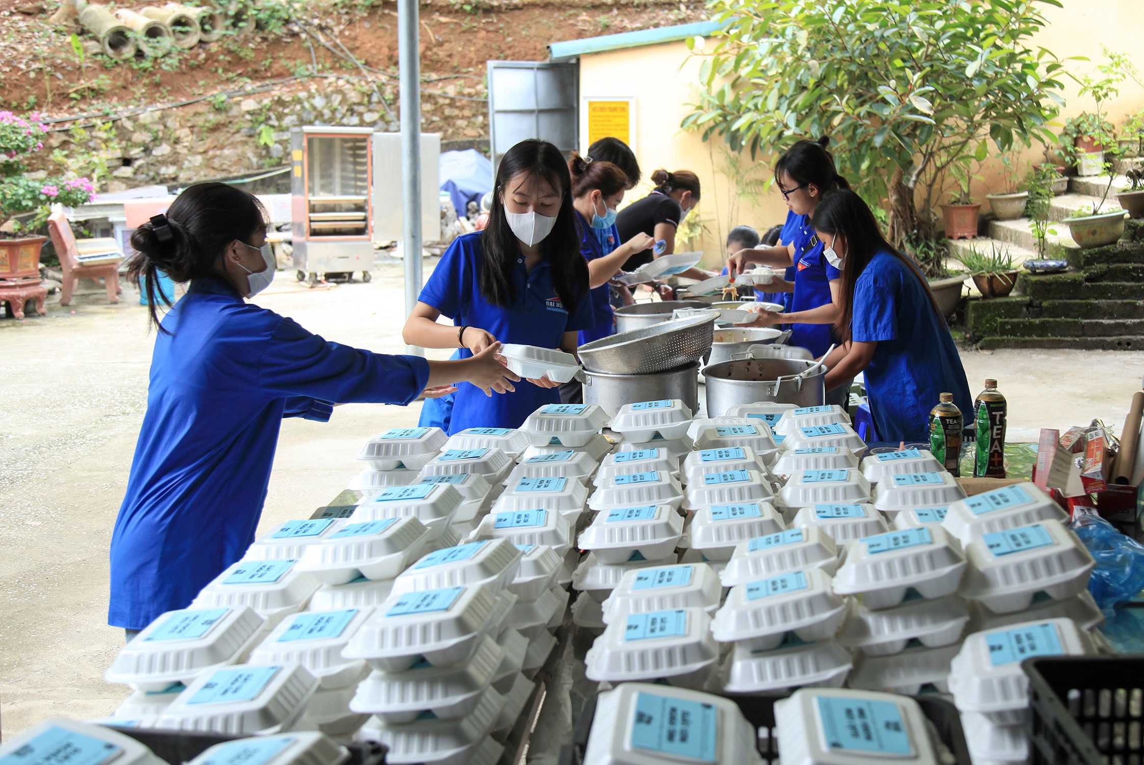 Đoàn phường Ngọc Hà tham gia Chương trình tình nguyện mùa đông năm 2022